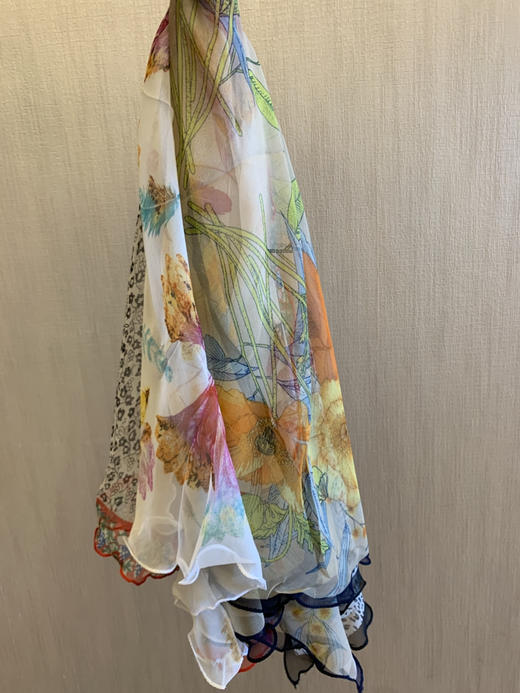 大方丝巾 百搭方便收纳 护颈围巾 商品图5