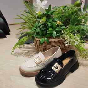 4楼罗密瑞姿满口鞋