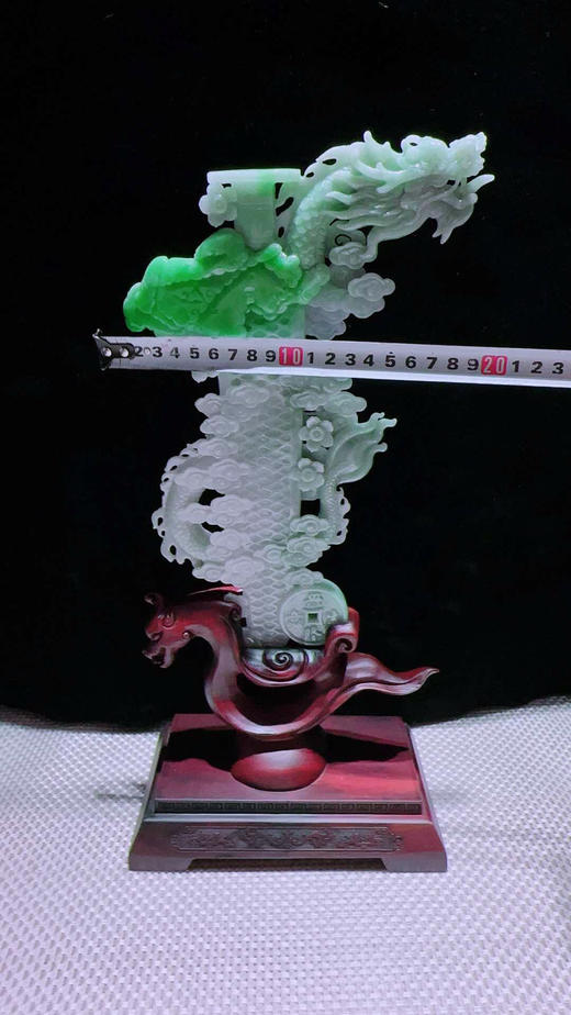 620817翡翠摆件【龙泉宝剑】 商品图1