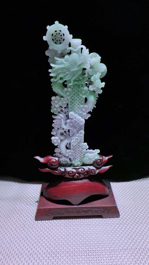 620818翡翠摆件【龙泉宝剑】 商品图4