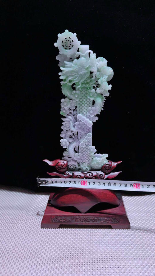 620818翡翠摆件【龙泉宝剑】 商品图1