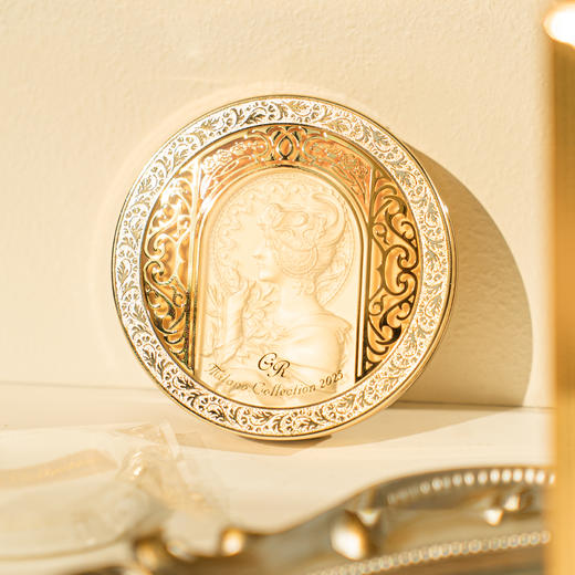 【2.3王炸割肉价】KANEBO/嘉娜宝 天使蜜粉饼穆夏联名 GR版30g控油柔焦（25年GR版30g -壳一芯 商品图2