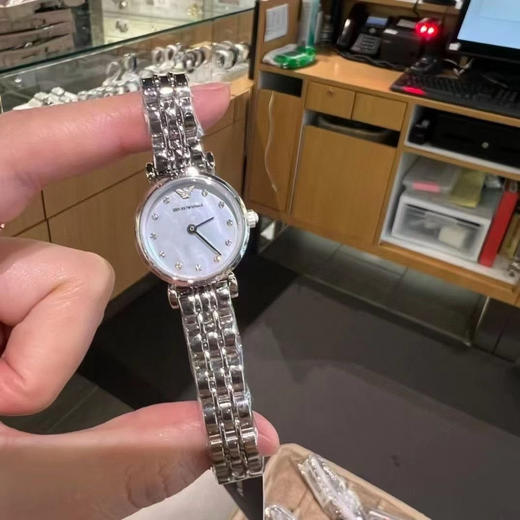 美国现货1100人民币直邮！AR1961 Armani阿玛尼女表⌚️银色表链，表盘22mm 商品图1