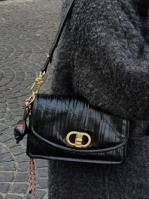 菲安妮真皮回音腋下小方包 商品图0