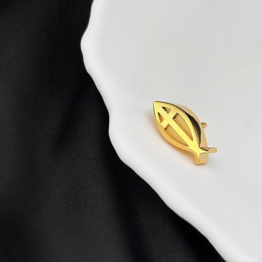 「得鱼」鱼十字胸针 商品图0