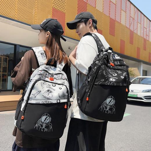 【休闲潮流，双肩背包大容量】新款小学生书包 休闲潮流男女孩 初中生中学生大容量双肩背包-QQ 商品图1