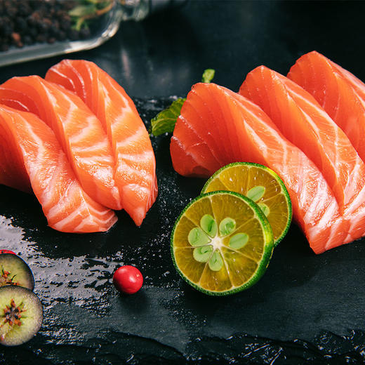 （送芥末酱油）新疆三文鱼 锁鲜刺身 新疆虹鳟国产海鲜 优质鱼肉 营养新鲜 商品图0