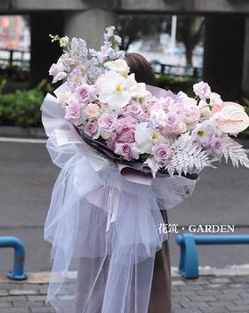 【花筑】熊抱大花束【仅限江津新老城区，白沙，德感购买】