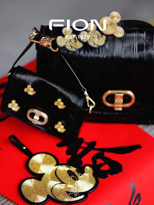 菲安妮迪士尼米奇合作潮绣真皮小方包 商品图0