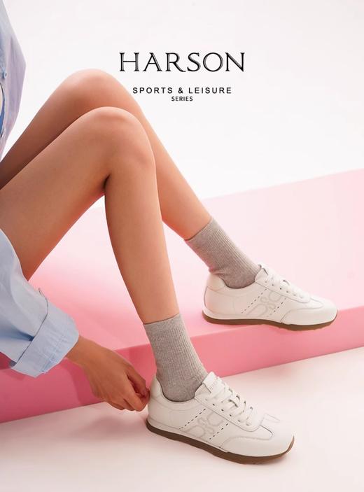 哈森休闲德训鞋女2025春季新款秀气系带平底休闲运动鞋HCS251403 商品图0