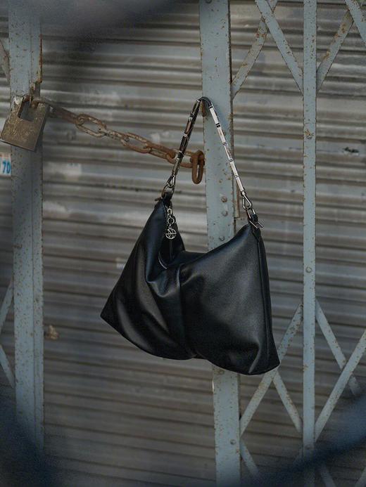 明治真皮女包通勤大容量 商品图0