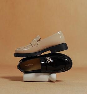 哈森厚底乐福鞋女2025春季新款圆头亮面牛皮革职场女单鞋HS250602