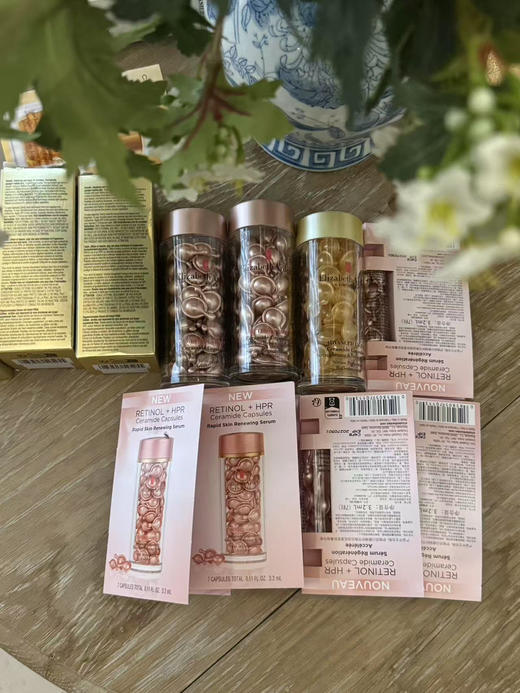 【任意3件起拍哦 单件会被退款哦】平均7粒19.9💰秒杀王牌粉胶/金胶❗❗❗ 美国伊丽莎白·雅顿ElizabethArden  效期至26~27年 商品图5