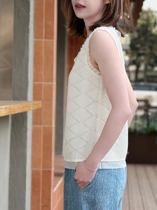 TYNVIE 蕾丝荷叶边背心-白色 商品图1
