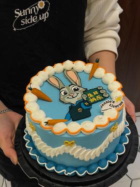 兔子警官手绘蛋糕