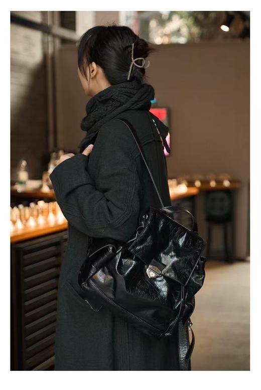 明治真皮大容量头层牛皮双肩包 商品图1