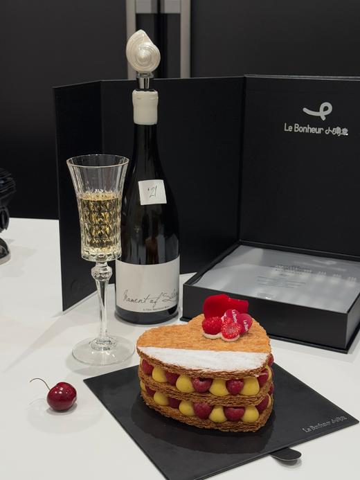 The  one·香草树莓YUZU千层酥（图片为礼盒装） 商品图1