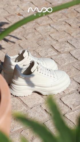 MUX迈思2025新款百搭增高牛皮休闲鞋撞色系带