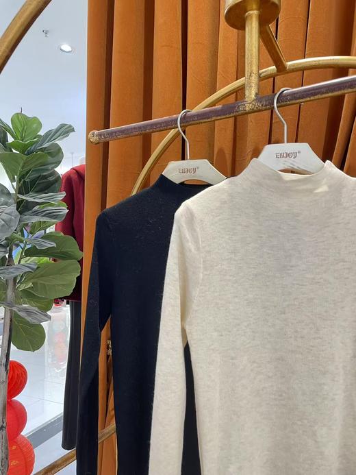 【门店同款】ENJOY冬季极简中领针织衫 159514097 商品图1