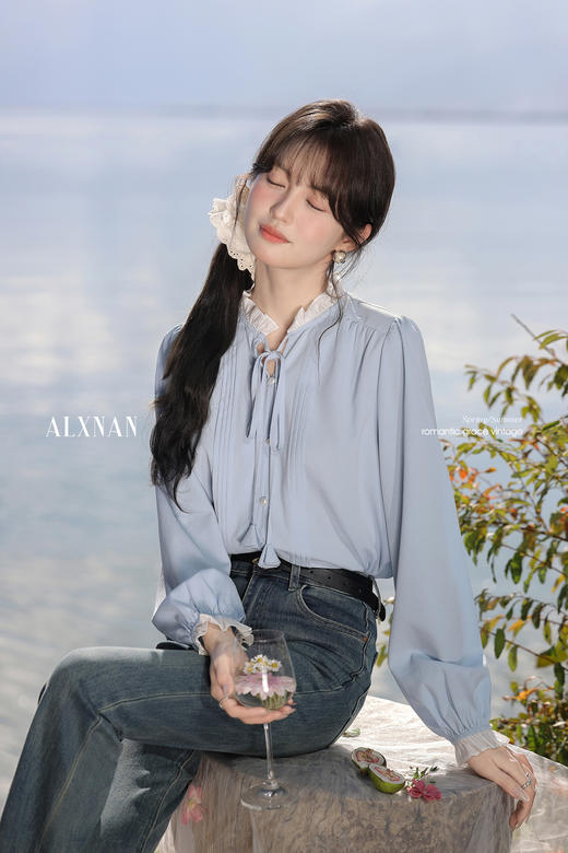 鹿向南「风吹蓝铃」法式蓝色衬衫 商品图5