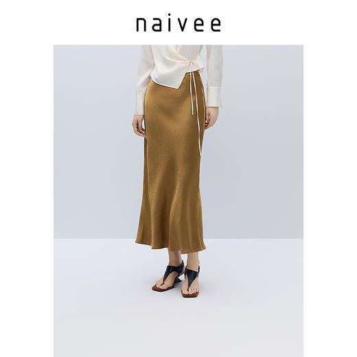 商场同款naivee纳薇25春简约自在流光醋酸半身裙松紧腰黑色女251273281 商品图0