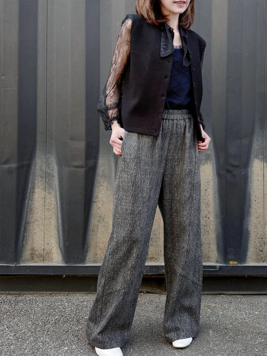 TYNVIE 蕾丝袖围巾领开衫-黑色 商品图12