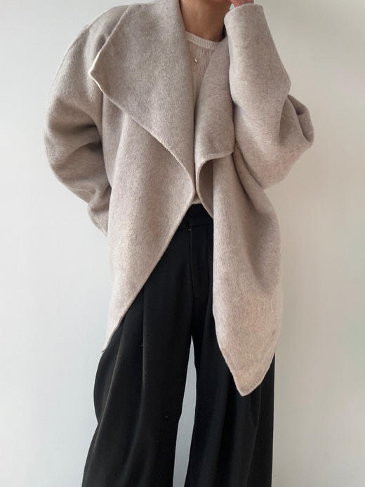 LCM｜Midnight Patrol 翻领中长大衣  COAT [ 棕 / 藕灰 ] 商品图13