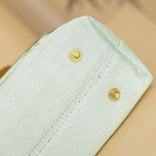 古风旗袍宴会手提包，高精密绣花手提水桶包QB- 荷香如故 商品图3