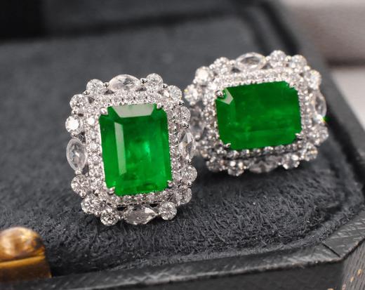 3.8ct刻面祖母绿耳钉 商品图1