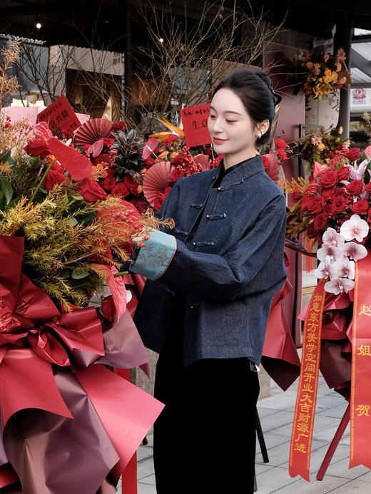 盛唐牡丹| 牛仔配喜鹊纹花锦缎袖口对襟外套 商品图4