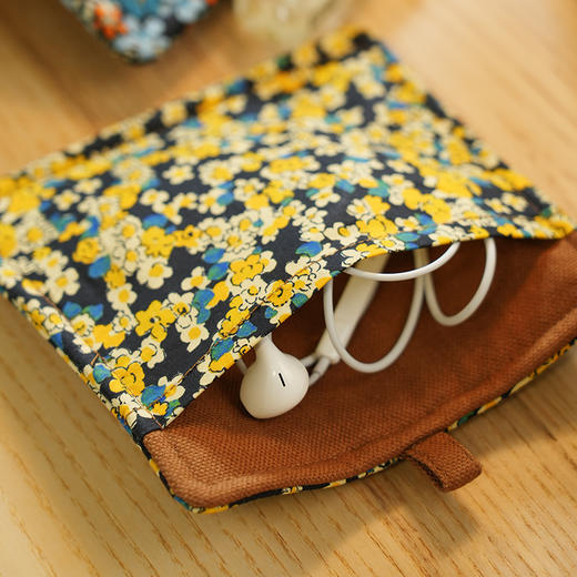 复古碎花系列卡包数据线包蓝牙耳机包小包布艺拉链迷你U盘U盾保护便携 商品图4