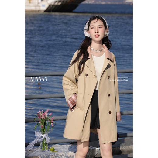 【65折秒杀】鹿向南「落日海岸」气质拼色风衣L52912 商品图0