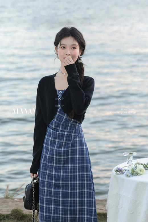 鹿向南「布鲁士蓝调」黑色短款开衫L52917SY 商品图5