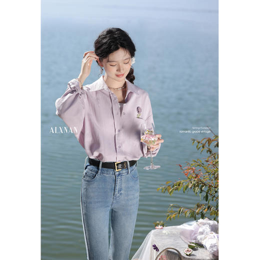 【6折秒杀】鹿向南「清风鸢尾」显瘦背心上衣2025春新款女L52956BX 商品图4