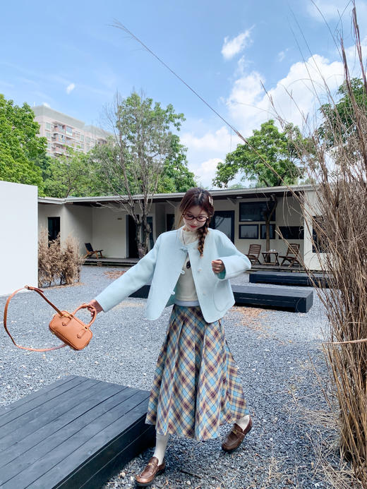 【269元任选2件】现货！成本巨贵，拍下包赚！法式蓝色爱心扣小香风短外套 商品图9