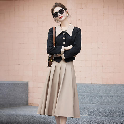 HR-YIXG3332小香风减龄短款外套套装女2025春季新款优雅显瘦半身裙时尚两件套 商品图2