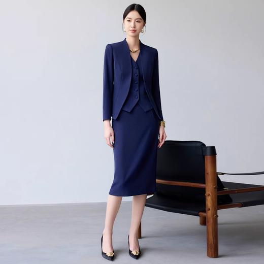 IWY/藏青色时尚气质女春款西装套裙马甲半裙三件套通勤职业装 243033CS1 商品图1