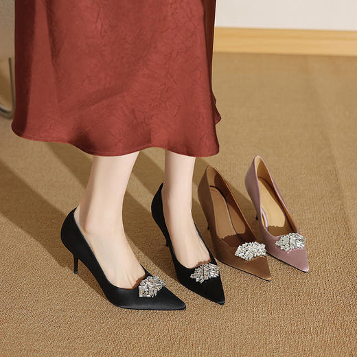 【预售5天】真丝羊皮高跟鞋女细跟2025年新款百搭尖头气质浅口水钻单鞋ZF&25066 商品图2