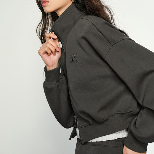 NEELLY纳俪商场同款春季新款休闲简约卫衣短外套女舒适慵懒上衣N25022C01080 商品图2