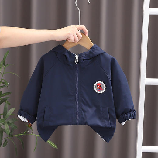 【新品抢先看！春款外套！】2025男童宝宝新款 卡通连帽拉链 洋气休闲简约百搭 婴幼儿服装外套-QQ 商品图5