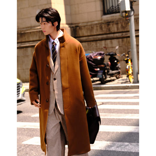 GXG男装 咖色简约时尚立绒面料立领长款大衣男士 冬季热卖气质大衣 商品图2