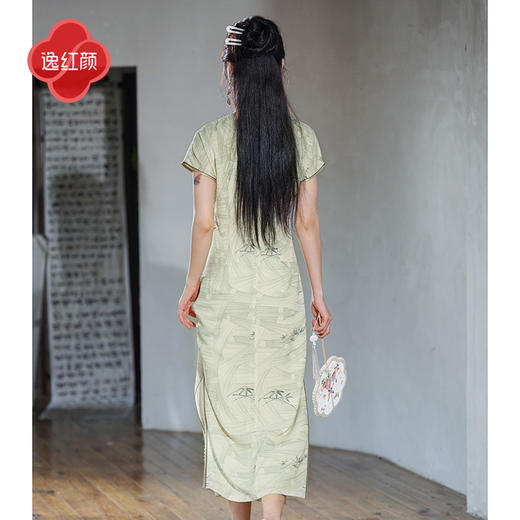 上海逸红颜书瑾2025年夏季新款竹叶印花包边手工盘扣新中式旗袍女 商品图4