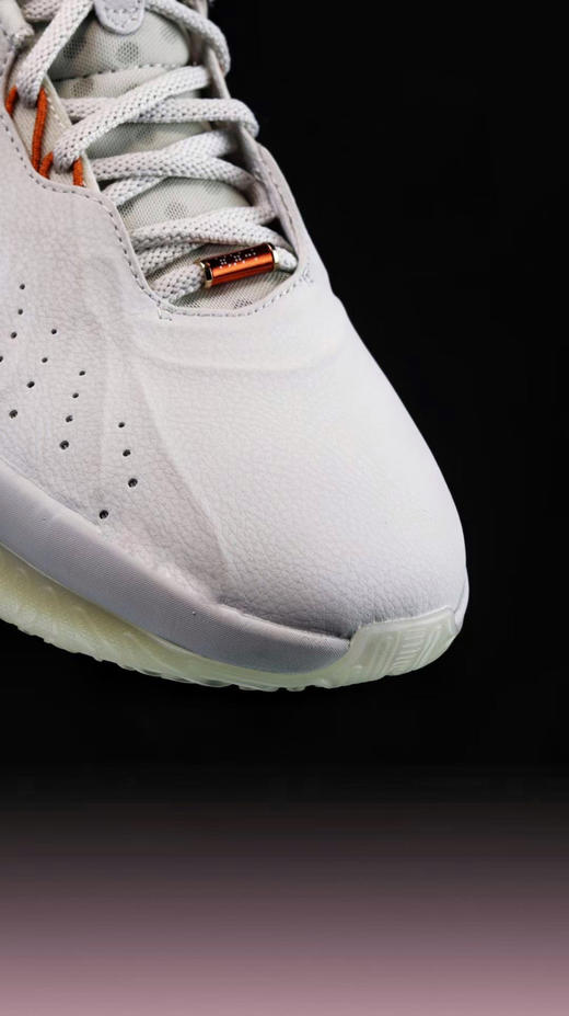 詹姆斯21代 篮球鞋 商品图6