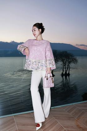 PIANAI冷小姐#米白色紧身小喇叭裤