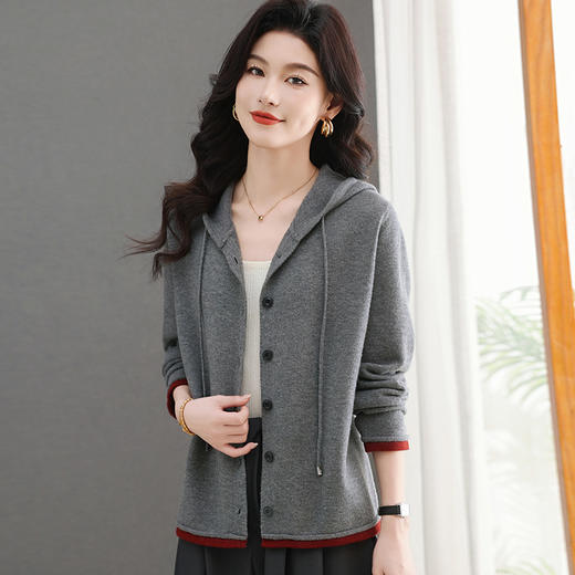 CC-5-6302春秋季新款时髦洋气简约连帽针织开衫卫衣休闲百搭外套上衣 商品图2