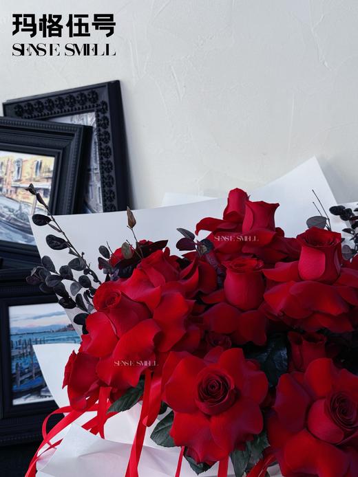 2025情人节花束——以爱相伴 商品图5