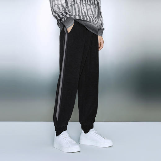 GXG男装 黑色肌理绒感休闲宽松束脚休闲裤卫裤男士 冬季热卖 商品图2