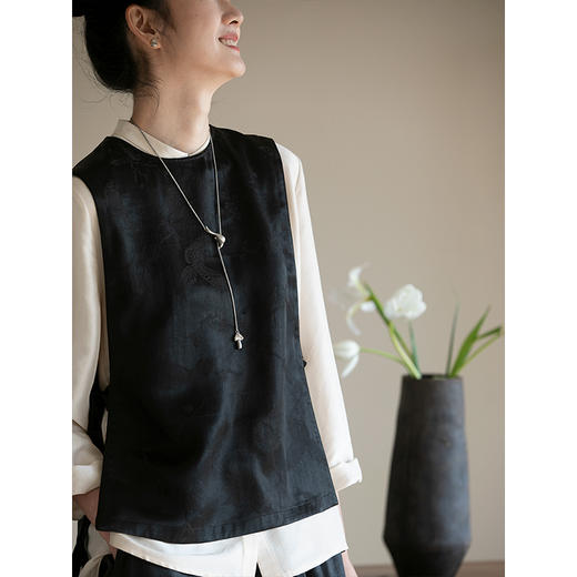 牧衣游原创 提花香云纱马夹女春季新款复古文艺新中式马甲 森然 商品图3