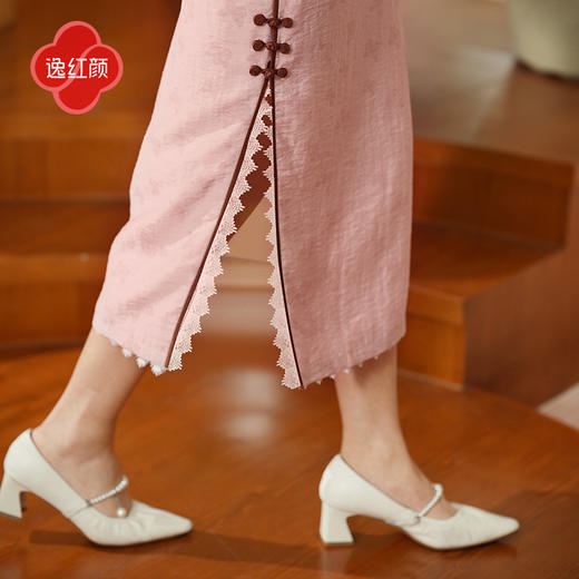 上海逸红颜绾颜2025年夏季新款良友画报复刻大开襟提花两件套旗袍 商品图3