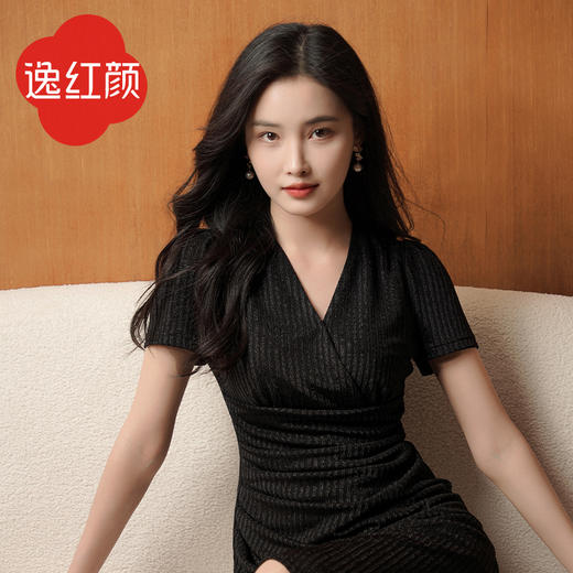逸红颜纷飞2025年夏季新款显瘦V领长袖连衣裙女赫本性感修身女裙 商品图2